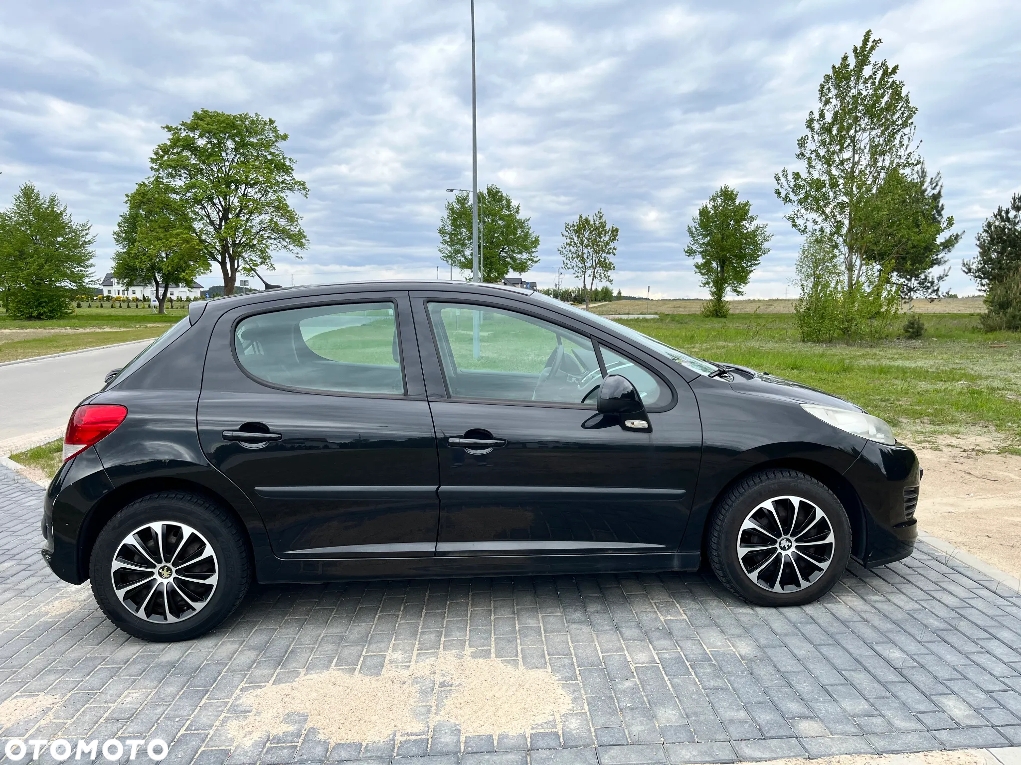 Peugeot 207 - 9