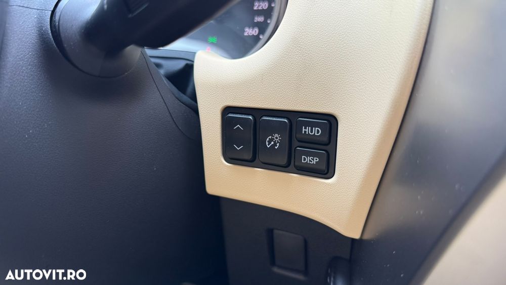 Lexus Seria NX - 24