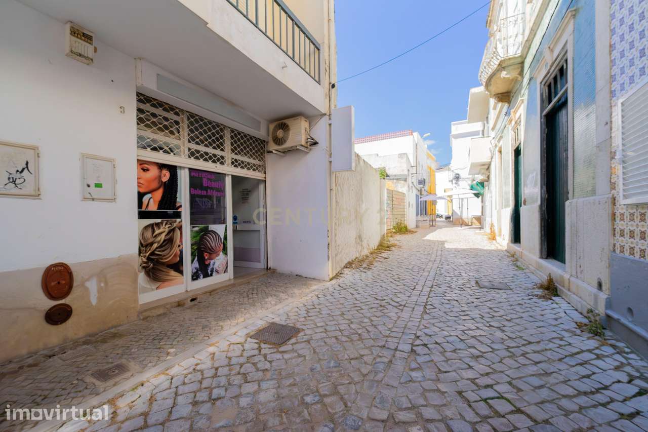 Loja no coração da Baixa de Olhão | Excelente oportunidade de investim - Grande imagem: 2/23