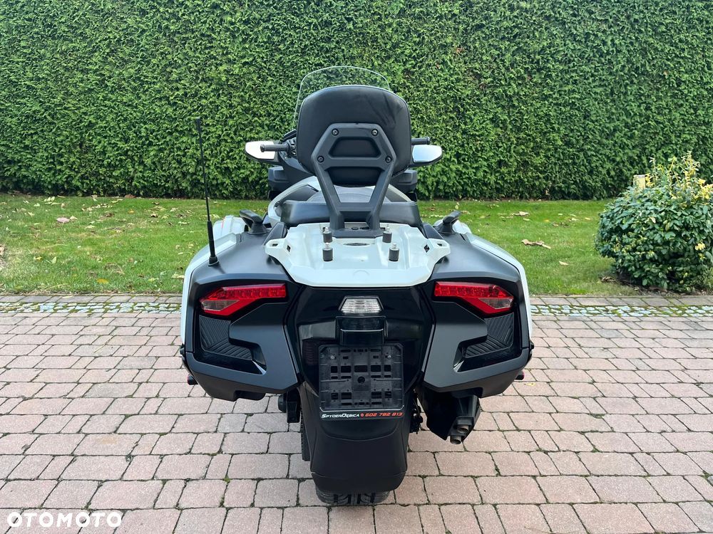 Can-Am Spyder - 6