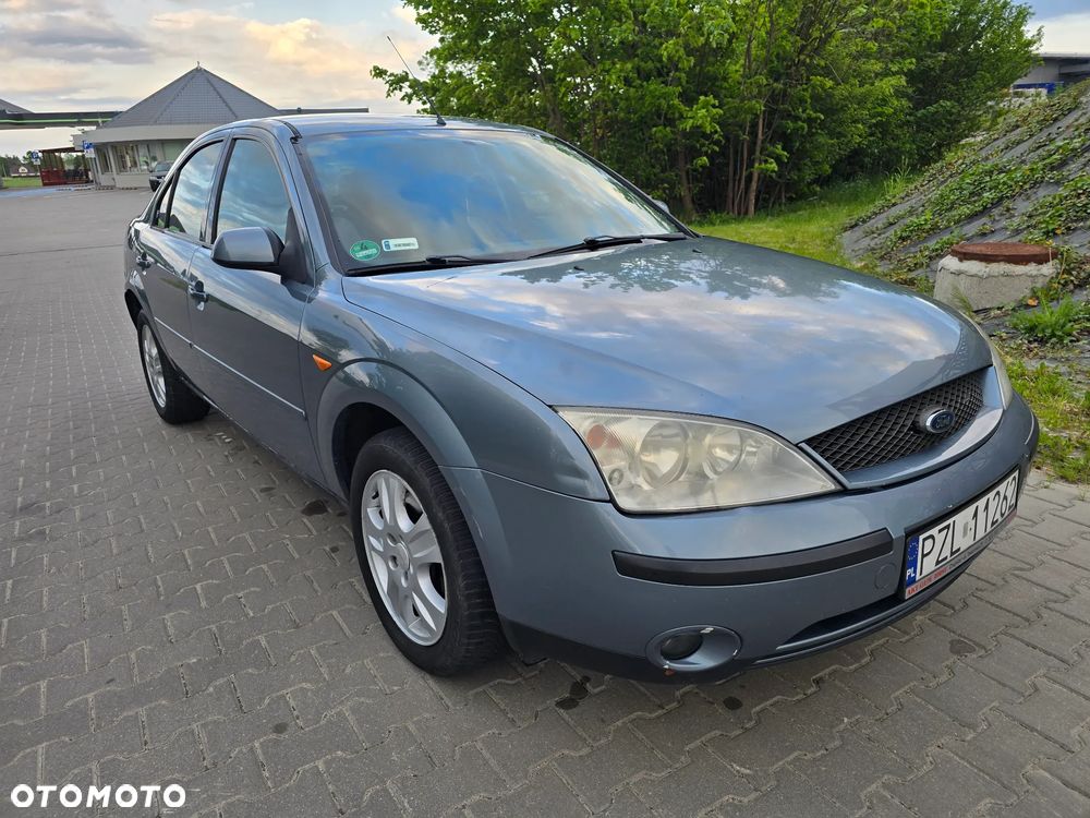 Ford Mondeo 1.8 Ambiente X - 4
