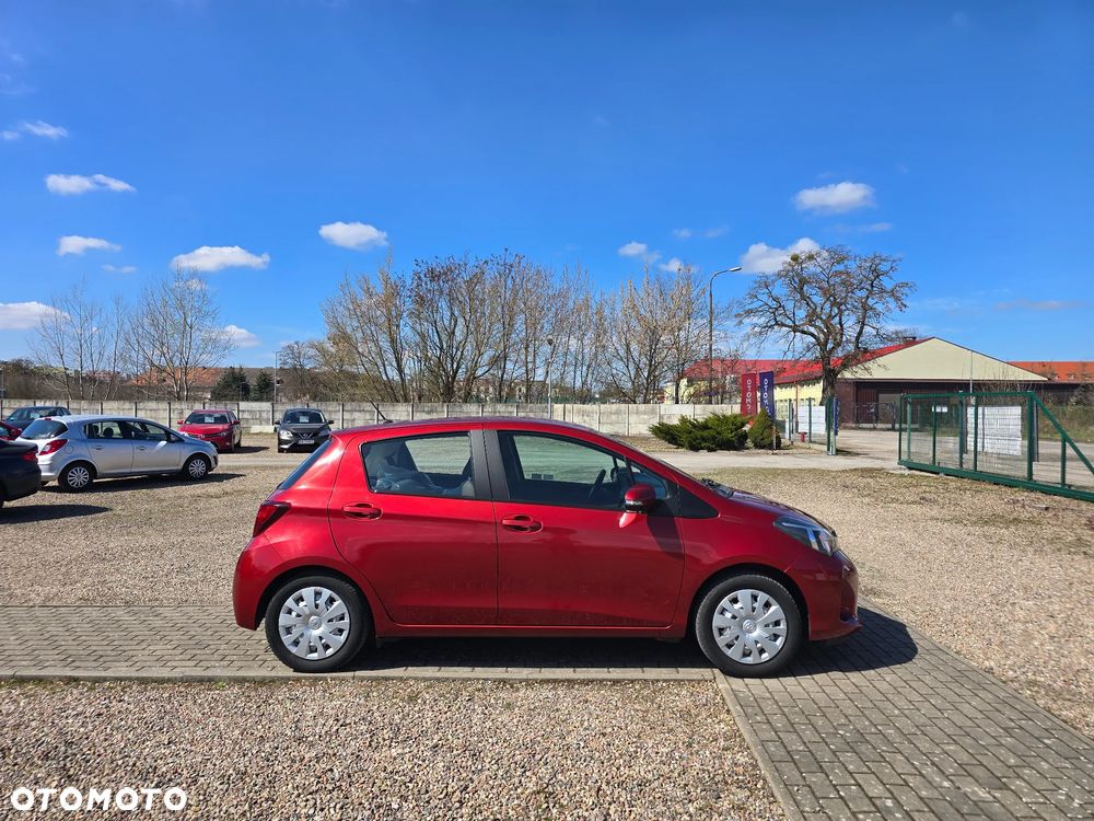 Toyota Yaris 1.33 Premium - 5