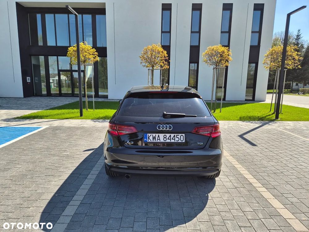 Audi A3 Sportback 1.6 TDI (clean diesel) S tronic Ambiente - 8