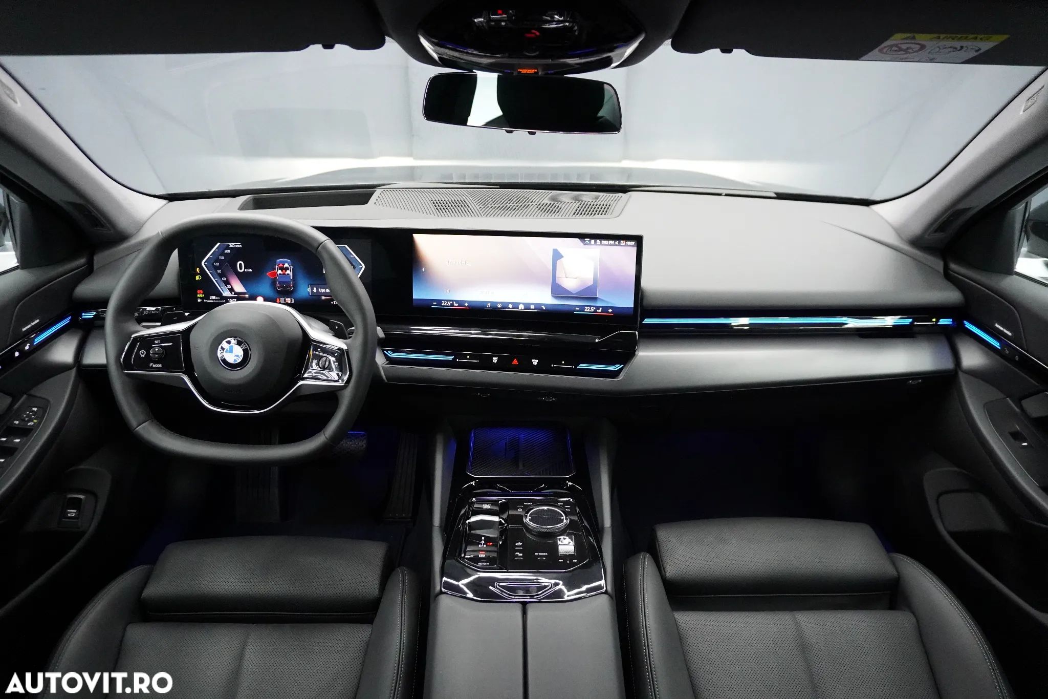 BMW Seria 5 520i Aut. - 34