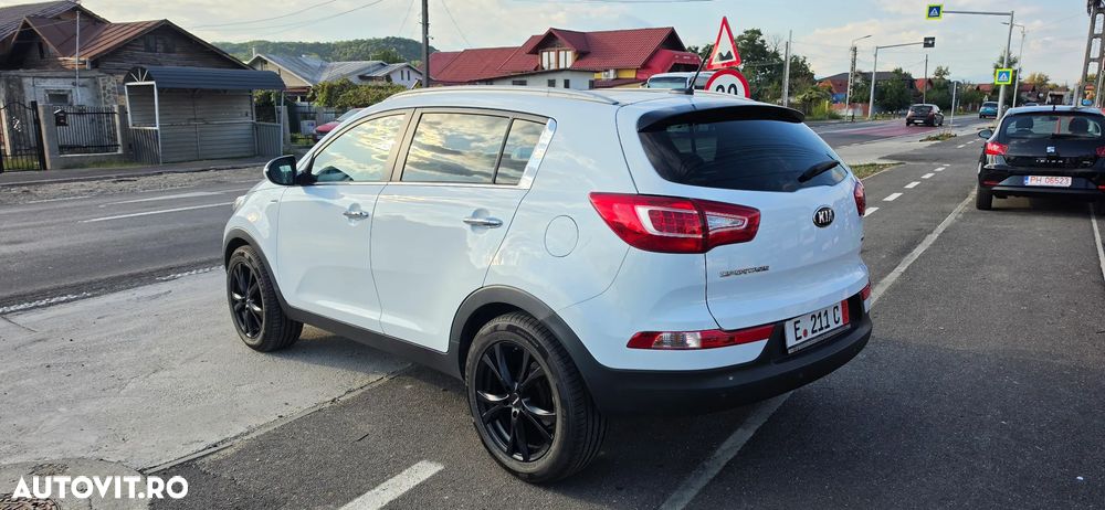 Kia Sportage 2,0 CRDI AWD Vision - 26
