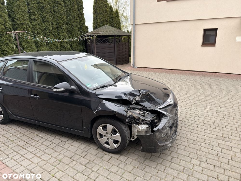 Hyundai i30 i30cw 1.4 Comfort - 24
