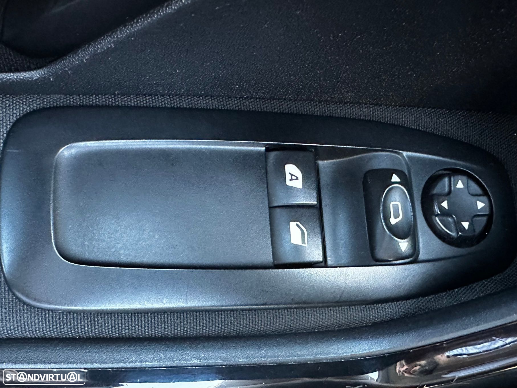 Peugeot 208 1.6 BlueHDi Active - 19