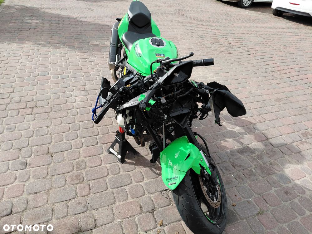 Kawasaki Ninja - 21