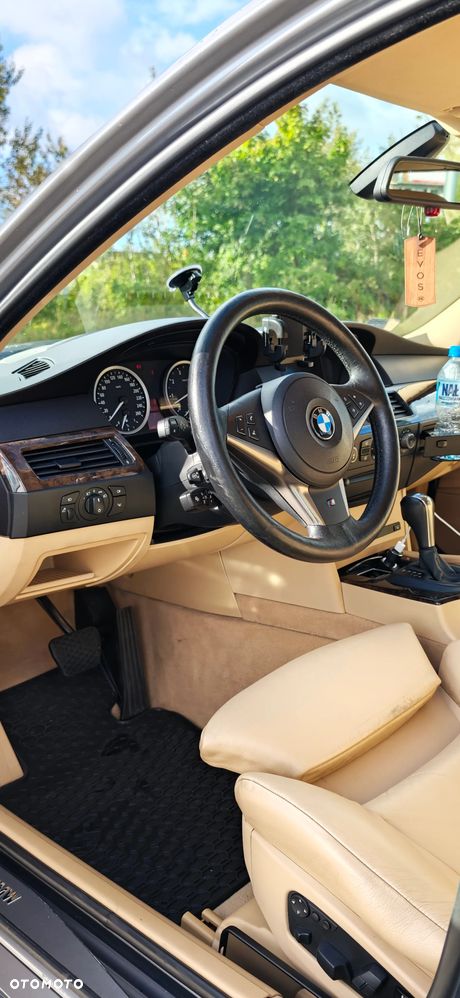 BMW 5 Series 2004 photo 5