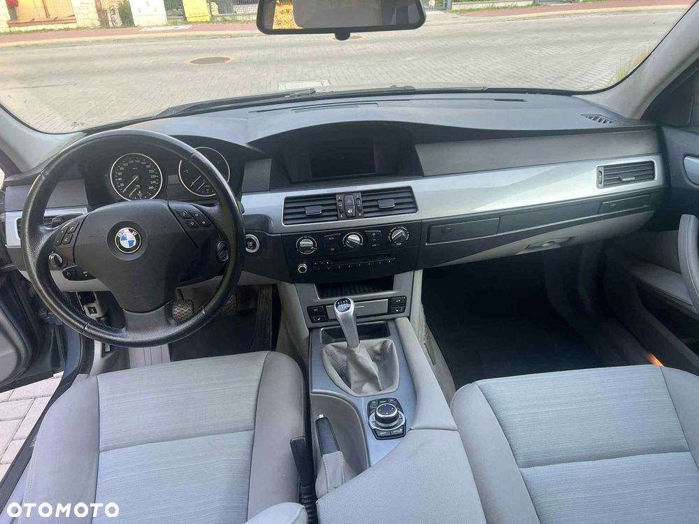 BMW Seria 5 520d - 7