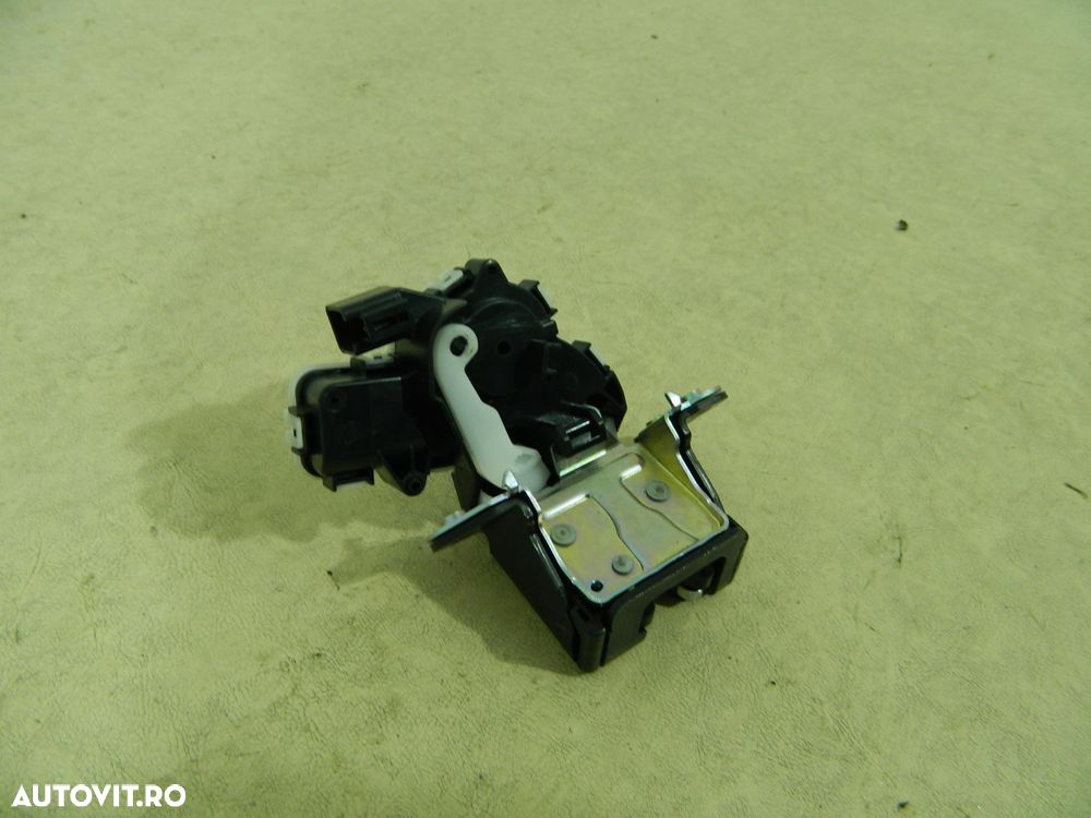 Broasca capota portbagaj Mazda 3, 2018, 2019, 2020. - 4