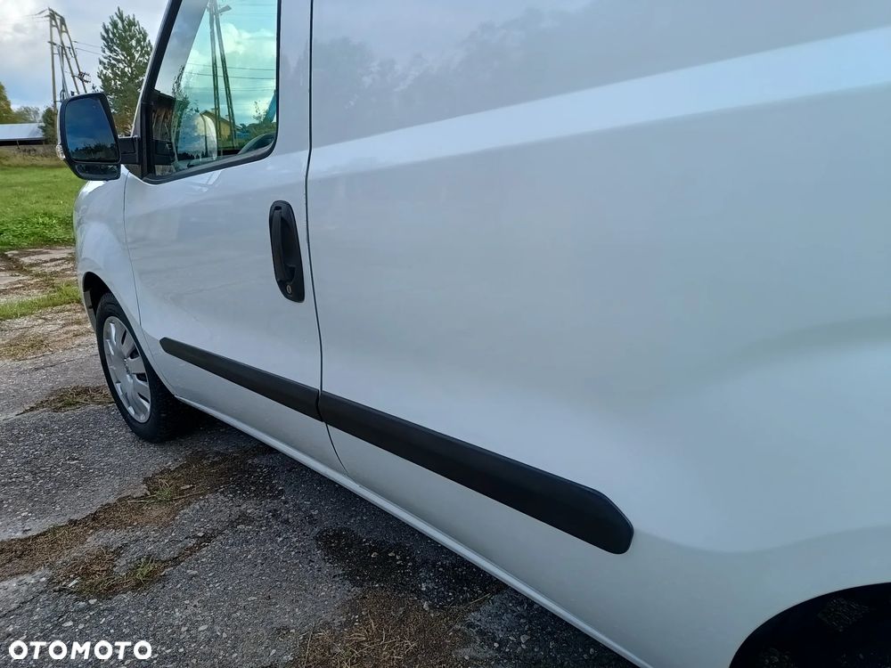 Opel COMBO VAN 1.4 benzyna 95kM manual 2017 rok AUTO SPRAWNE, GOTOWE DO JAZDY!!! - 14