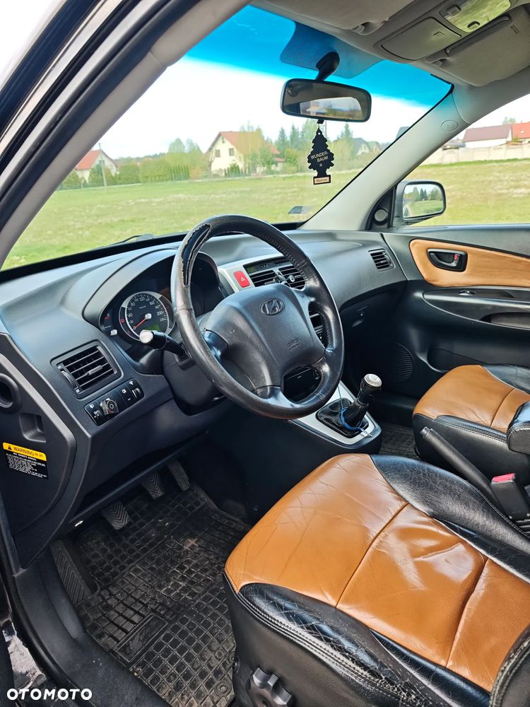 Hyundai Tucson 2.0 Comfort 2WD - 16