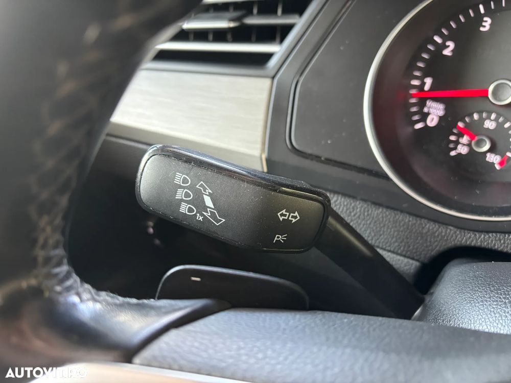 Volkswagen Passat Variant 1.5 TSI ACT OPF DSG Comfortline - 15