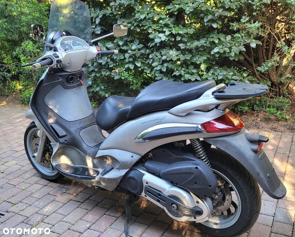 Piaggio Beverly - 12