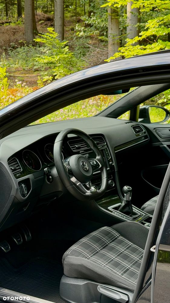 Volkswagen Golf 2.0 TDI BMT GTD - 6