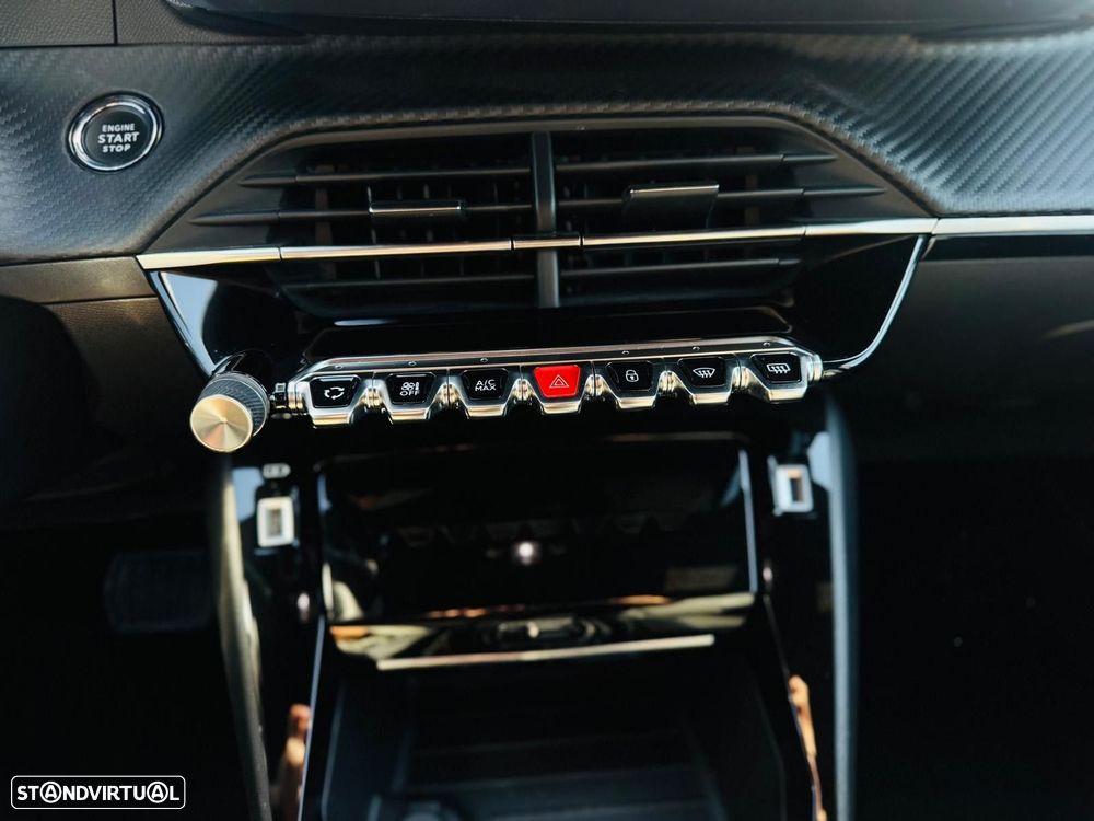 Peugeot 2008 1.2 PureTech Allure Pack EAT8 - 31