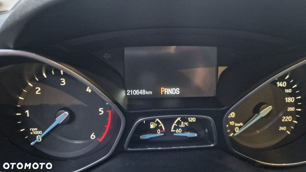 Ford Grand C-MAX - 12