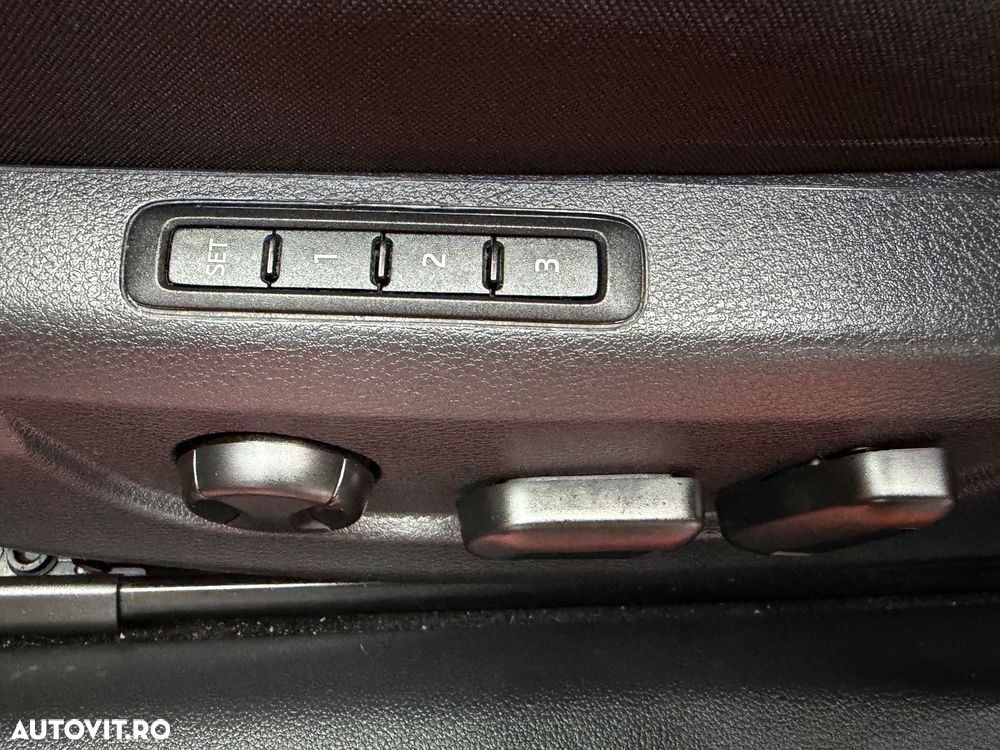 Skoda Superb 2.0 TDI 150 CP DSG Essence - 21