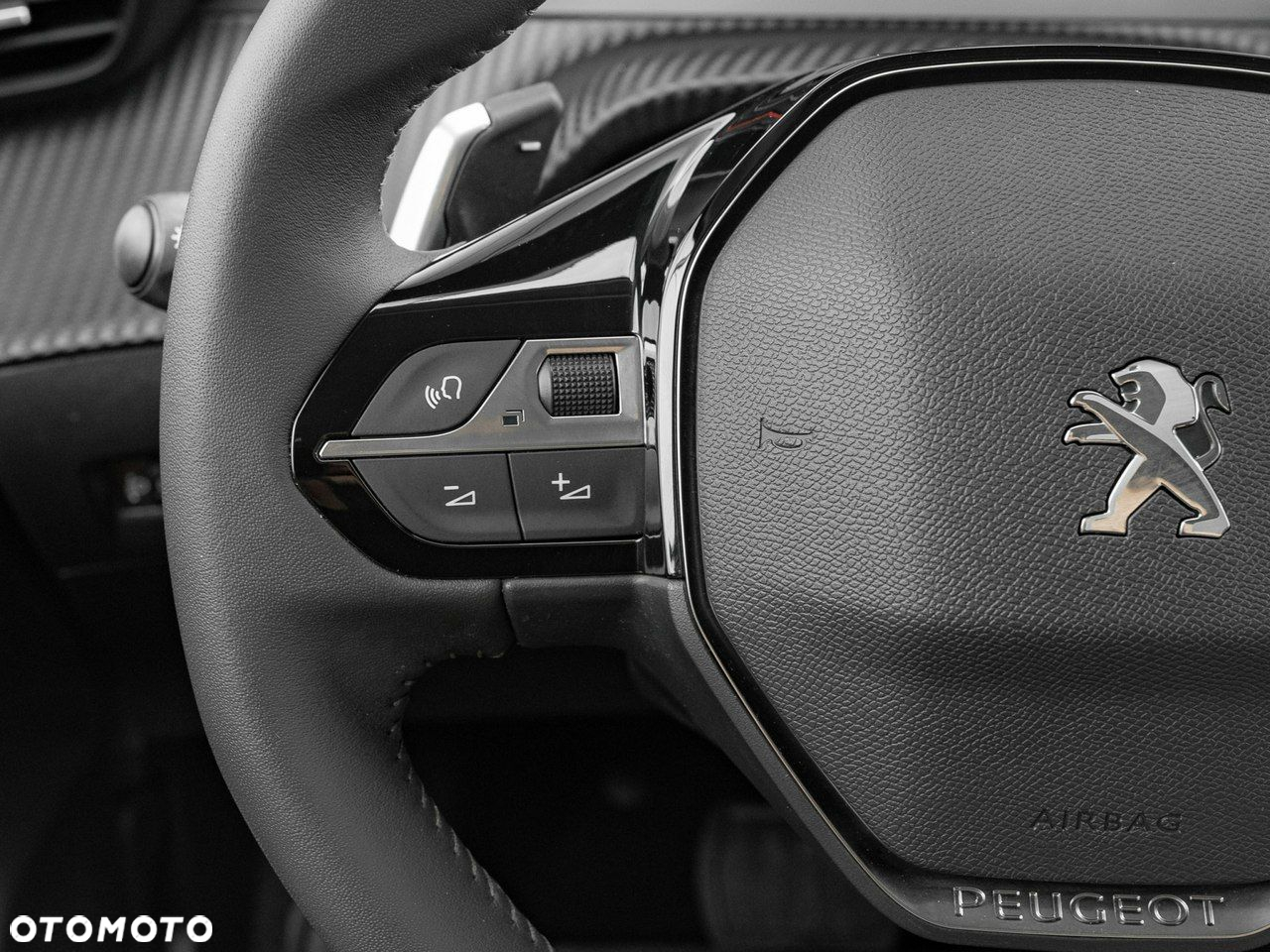 Peugeot 208 1.2 PureTech Allure S&S EAT8 - 17