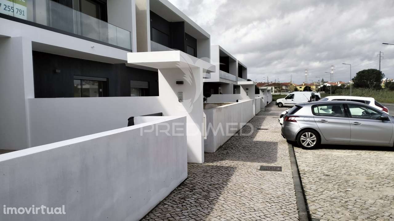 Moradia Entroncamento T4 com garagem - Grande imagem: 3/29