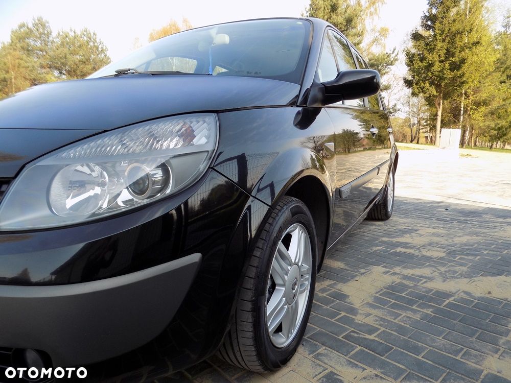 Renault Scenic 1.6 16V Luxe Privilege - 24