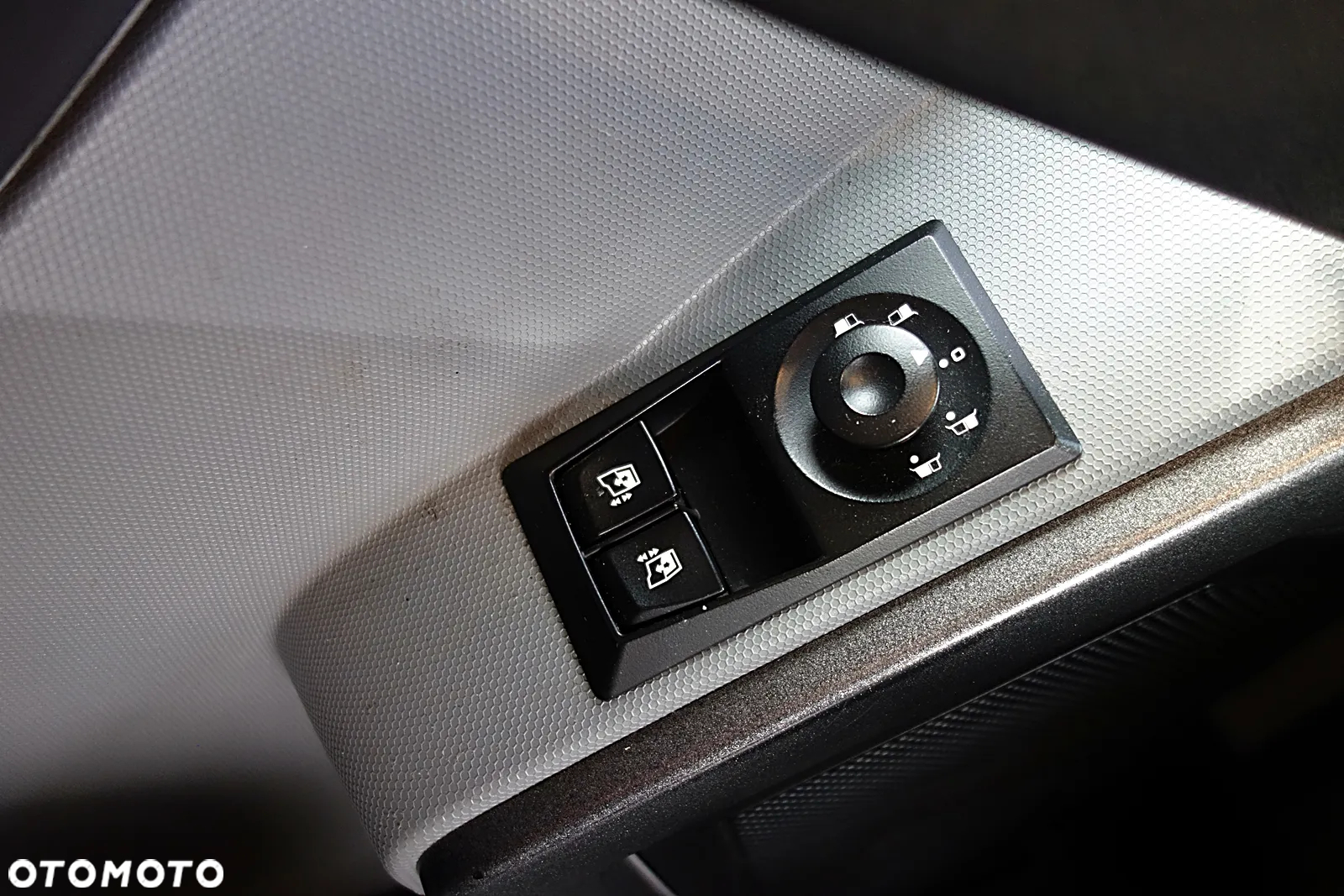 Renault GAMA T520 PUSCHER DMC 70T OŚ SKRĘTNA PODNOSZONA WYSOKA KABINA ALUFELGI KLIMA POSTOJOWA - 18