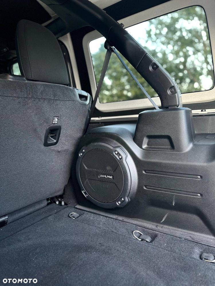 Jeep Wrangler - 14