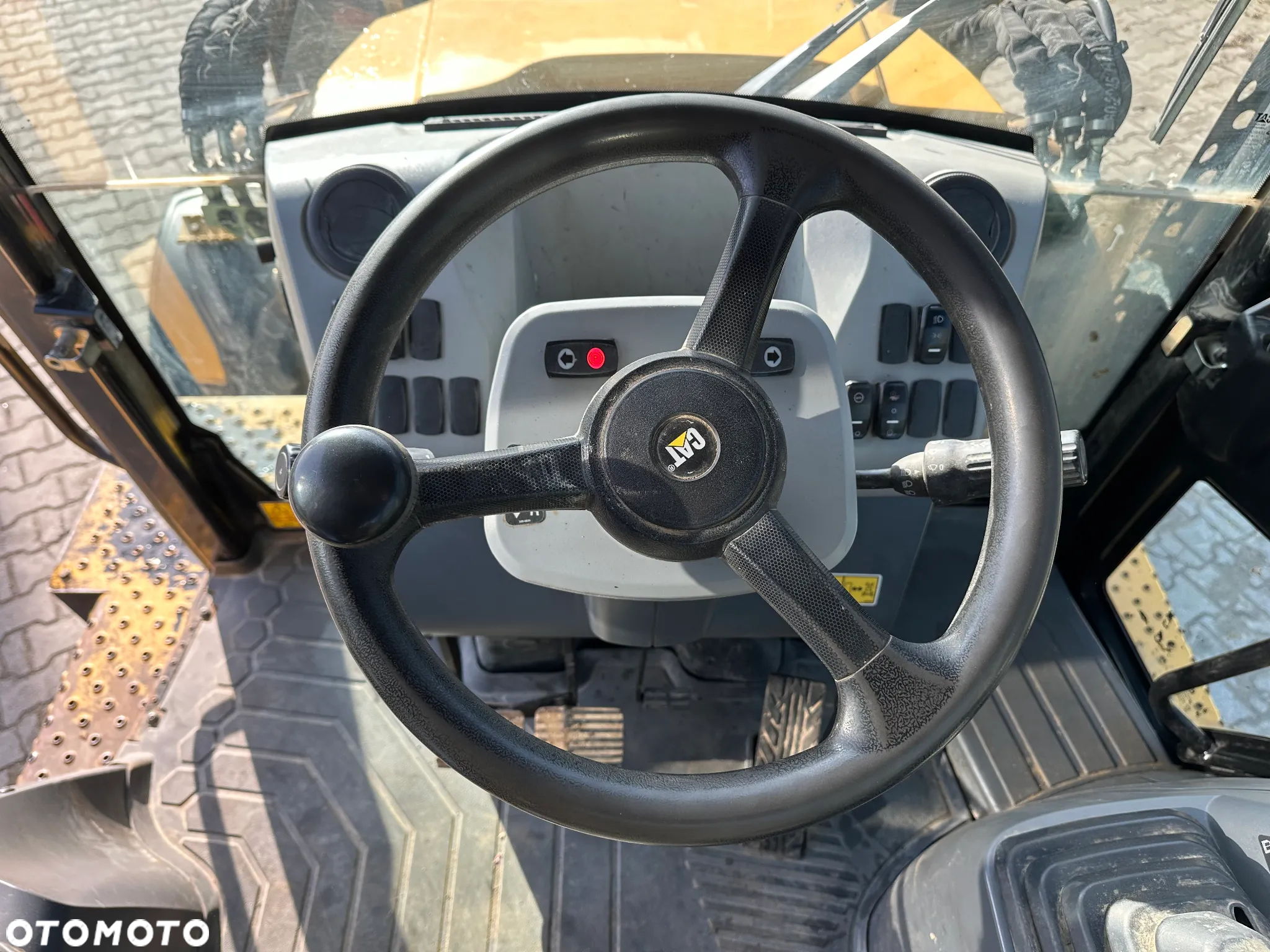 Caterpillar 428F2 - 20