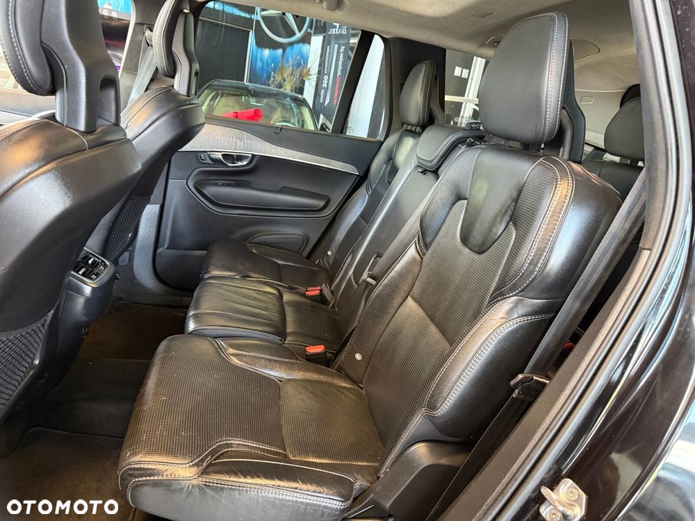 Volvo XC 90 - 16