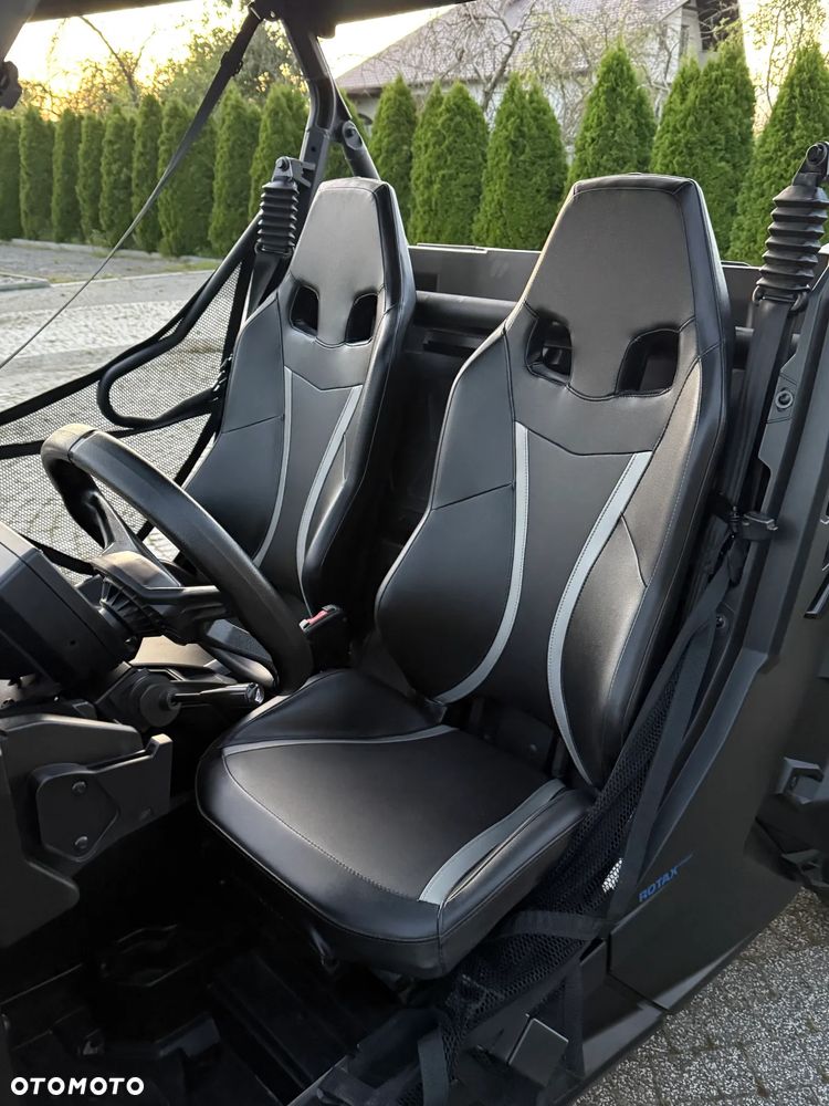 Can-Am Maverick - 24