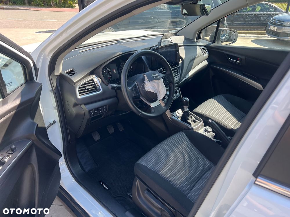 Suzuki S-Cross 1.4 BoosterJet Hybrid ALLGRIP Comfort+ - 9