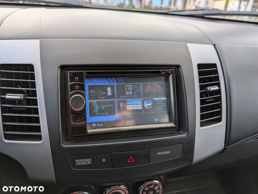 Mitsubishi Outlander 2.0 Intense NAVI 2WD EU5 - 6