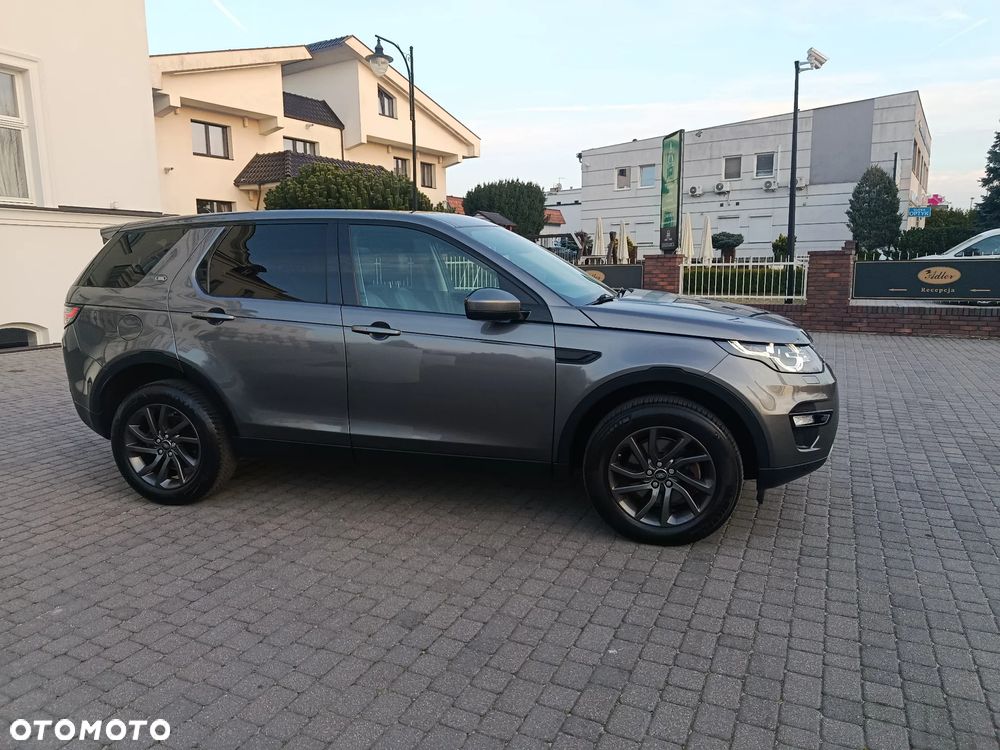 Land Rover Discovery Sport TD4 HSE Luxury - 8