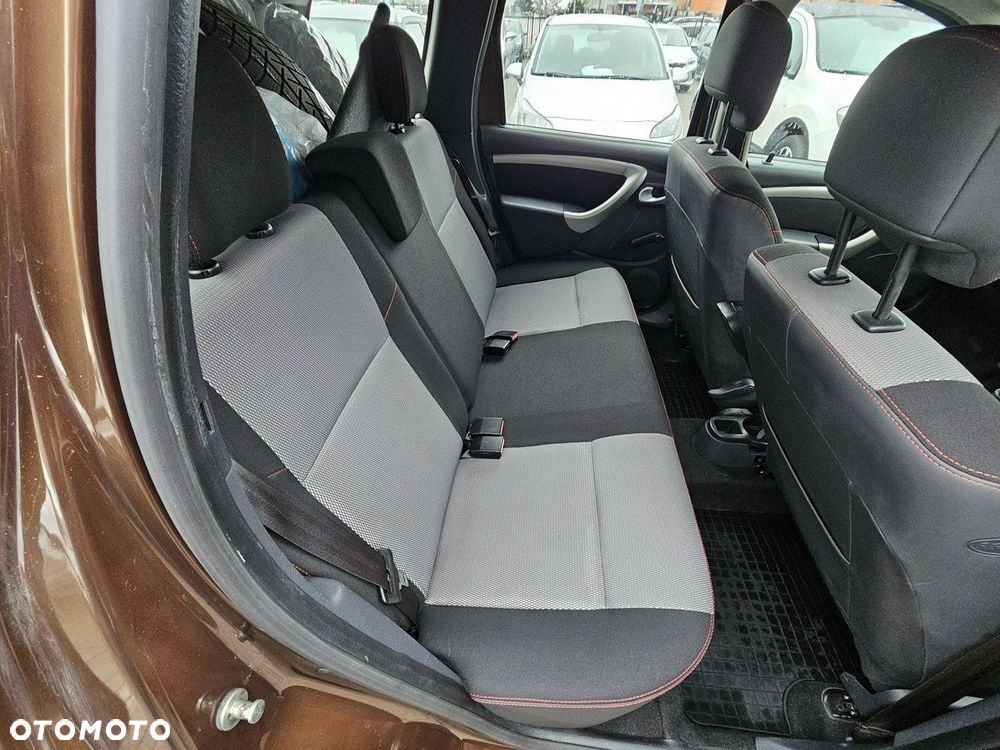 Dacia Duster 1.5 dCi Prestige 4WD - 31