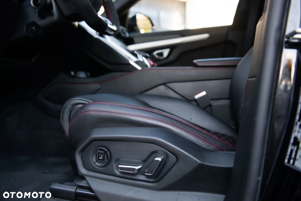 Lamborghini Urus Standard - 15