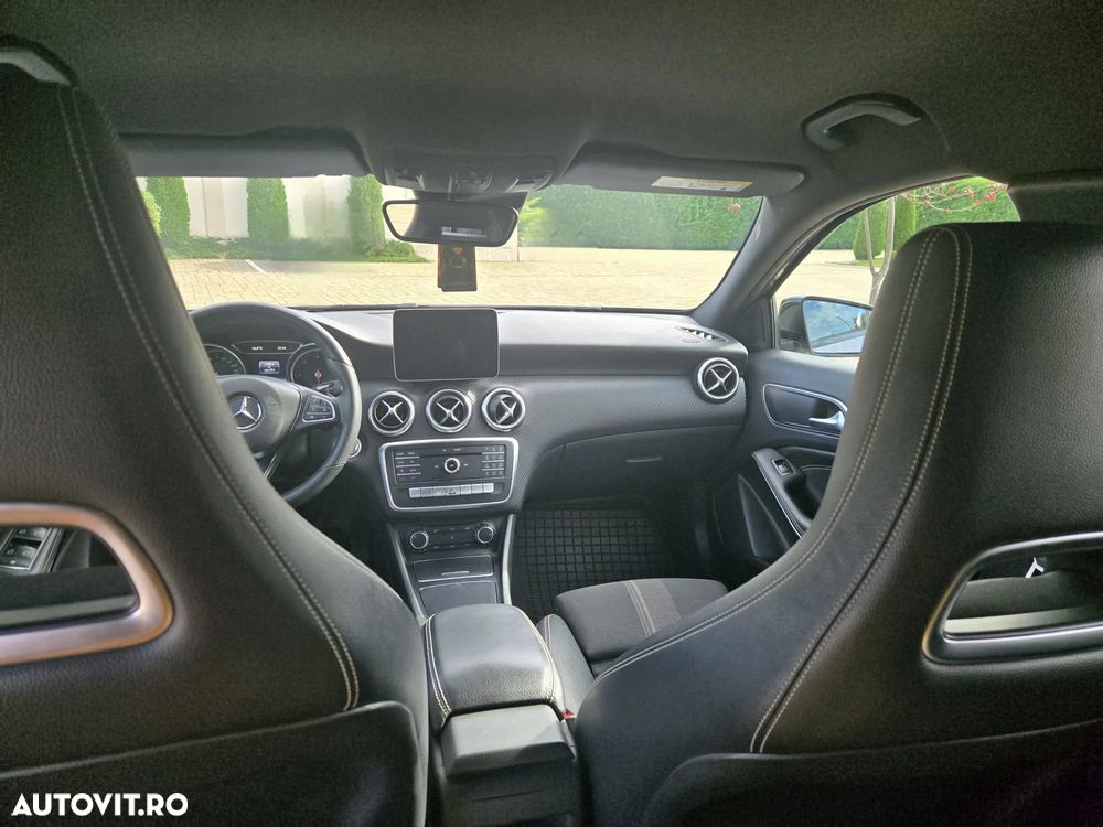 Mercedes-Benz A 220 d 4Matic 7G-DCT AMG Line - 5