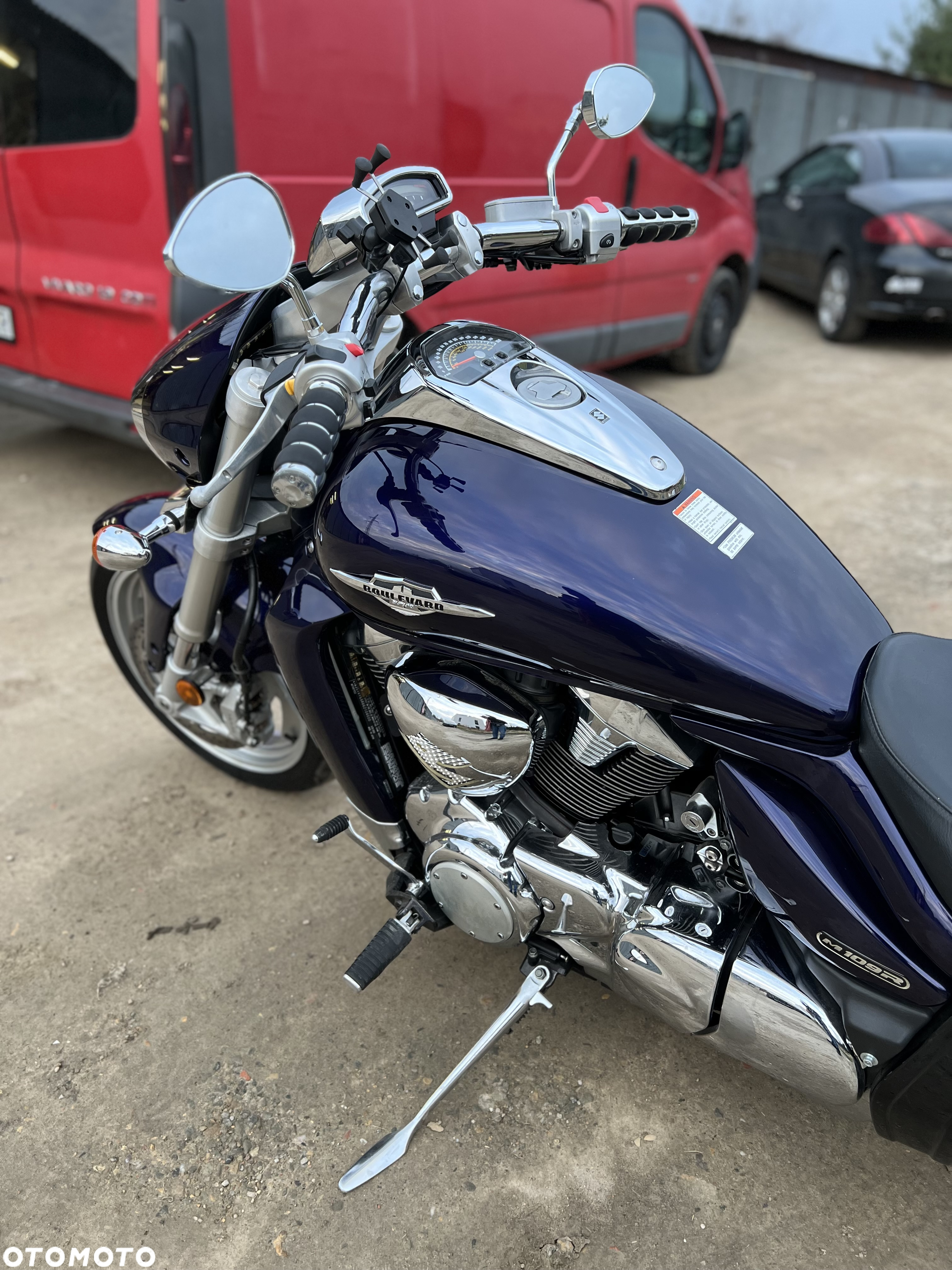 Suzuki Boulevard - 3