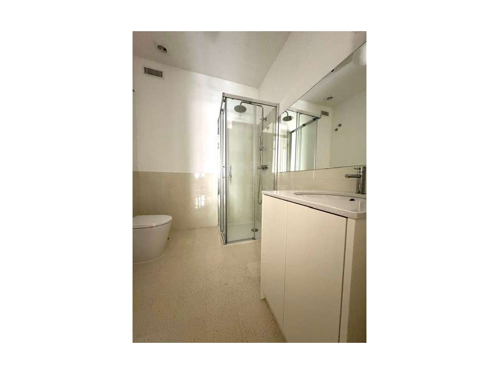 Apartamento T1 renovado para arrendamento em Viana do Castelo - Grande imagem: 5/9
