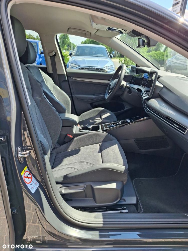 Volkswagen Golf - 23