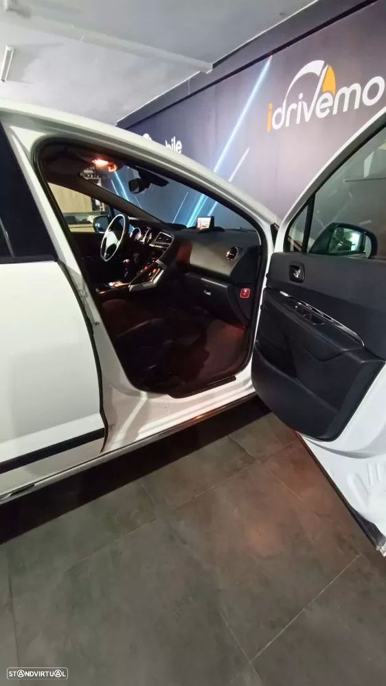 Peugeot 3008 1.2 PureTech Allure - 19