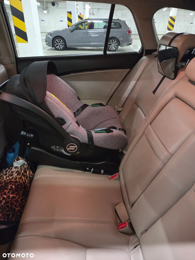 Toyota Avensis 2.0 Multidrive S Executive - 5