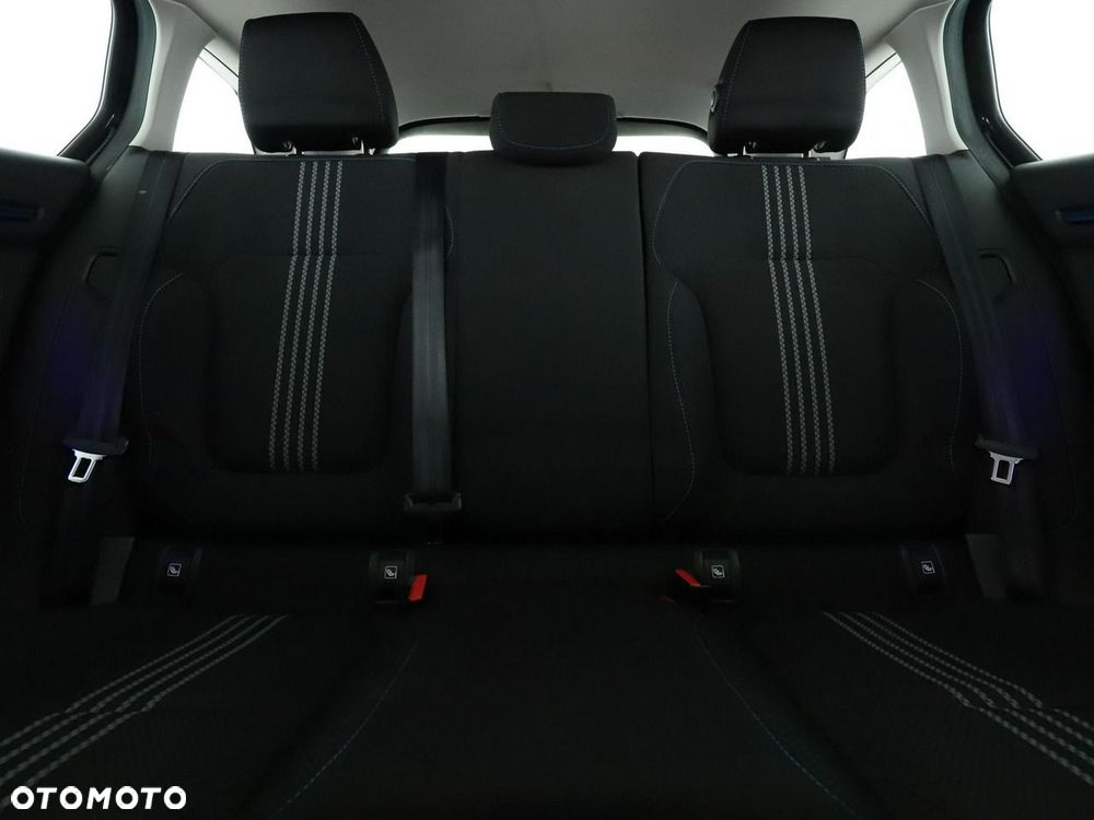 Renault Megane ENERGY TCe 205 EDC GT - 19