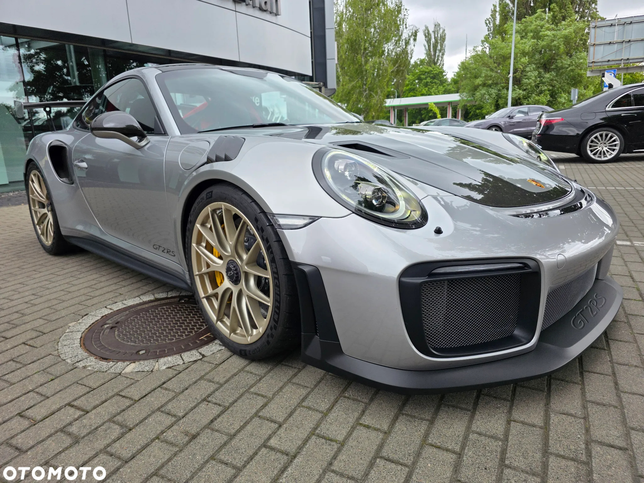 Porsche 911 GT2 RS - 7