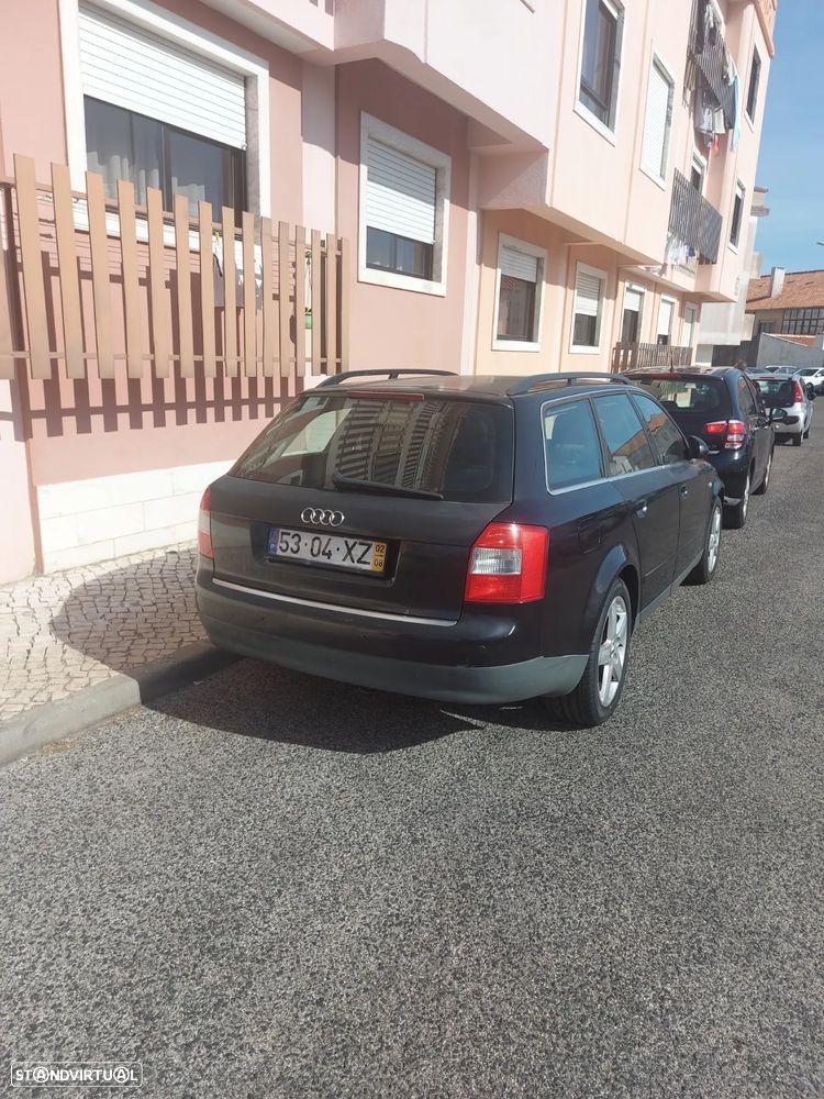 Audi A4 Avant - 1