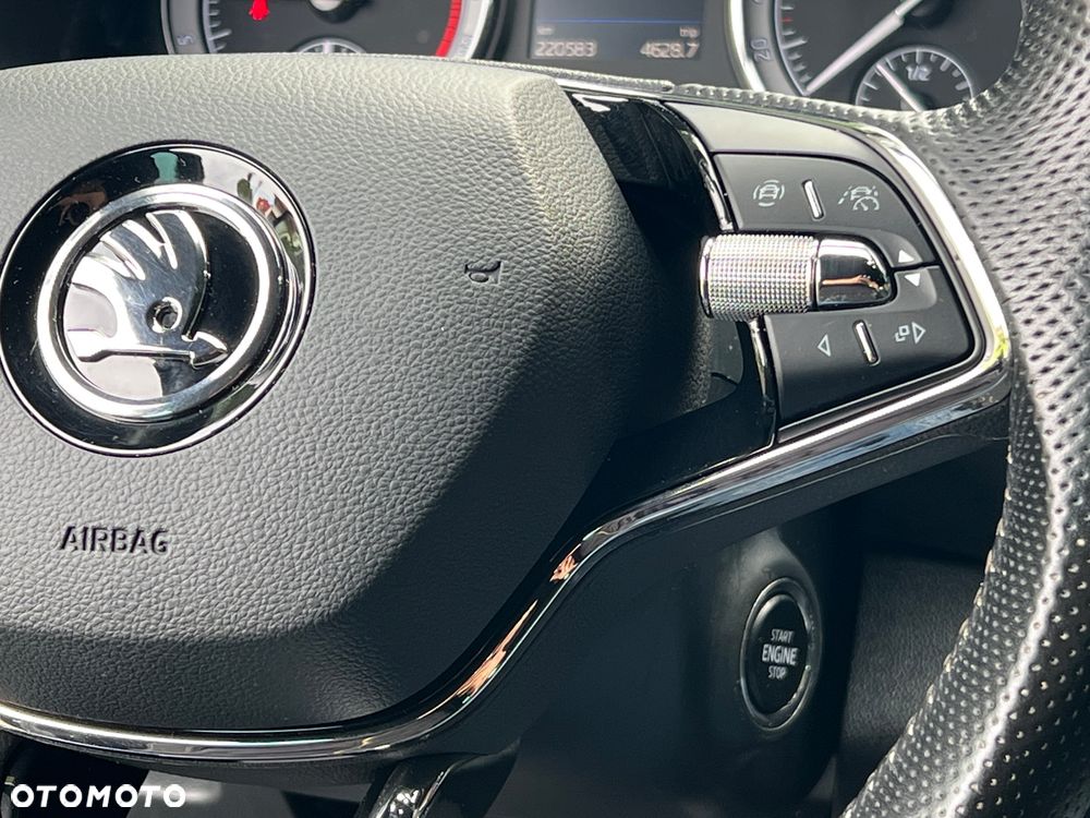 Skoda Karoq 2.0 TDI SCR 4x4 Sportline DSG - 22