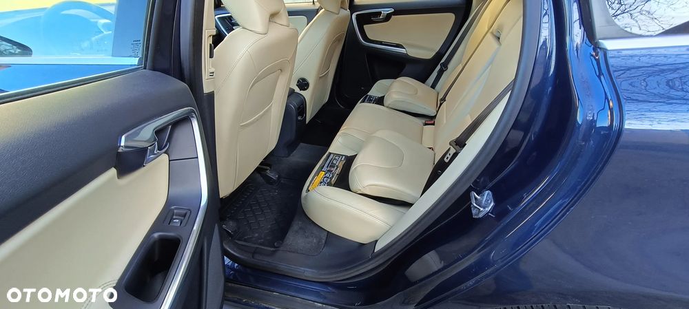 Volvo XC 60 D4 Drive-E Summum - 12