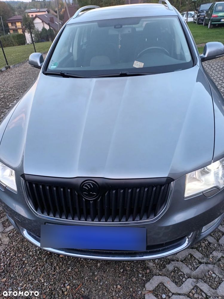 Skoda Superb 2.0 TDI DSG Ambition - 3