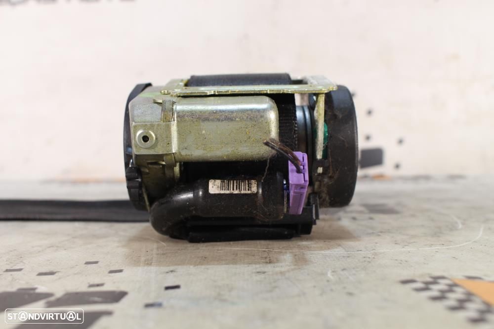 Cinto Frontal Direito Audi A3 (8P1)  8P4857706d / 604443200 / Direito - 7