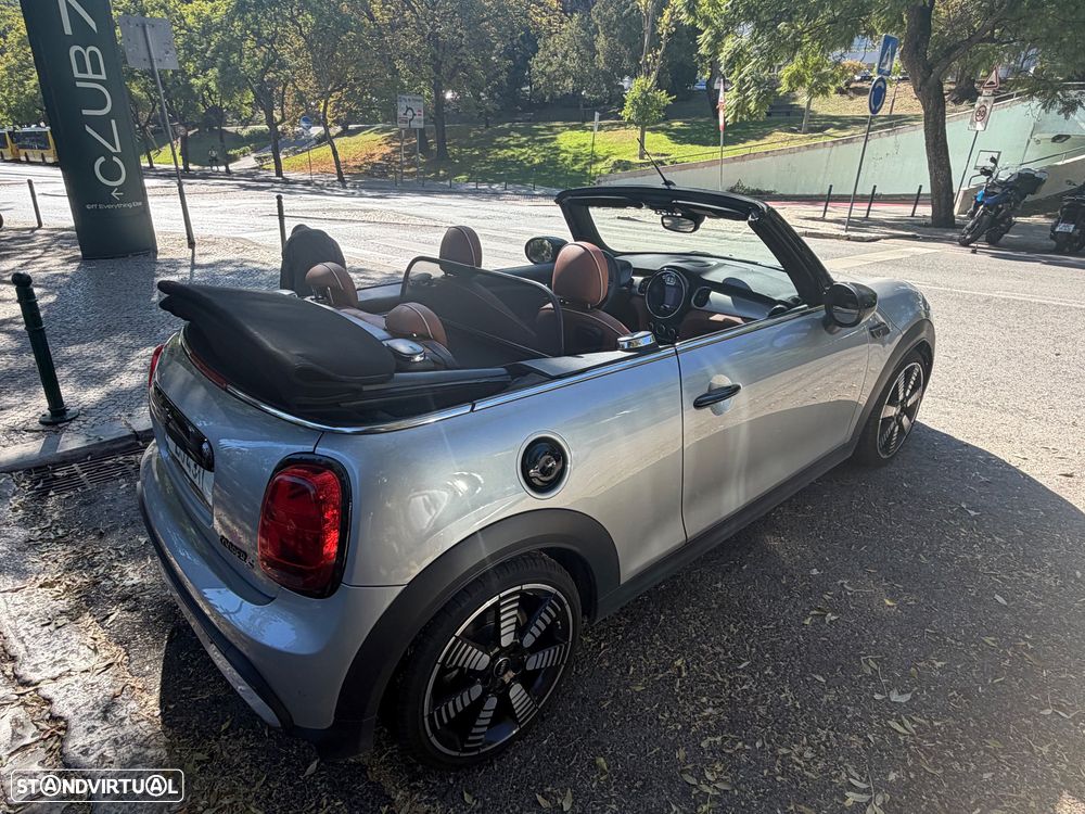MINI Cabrio Cooper S Premium Extra Essential Auto - 2